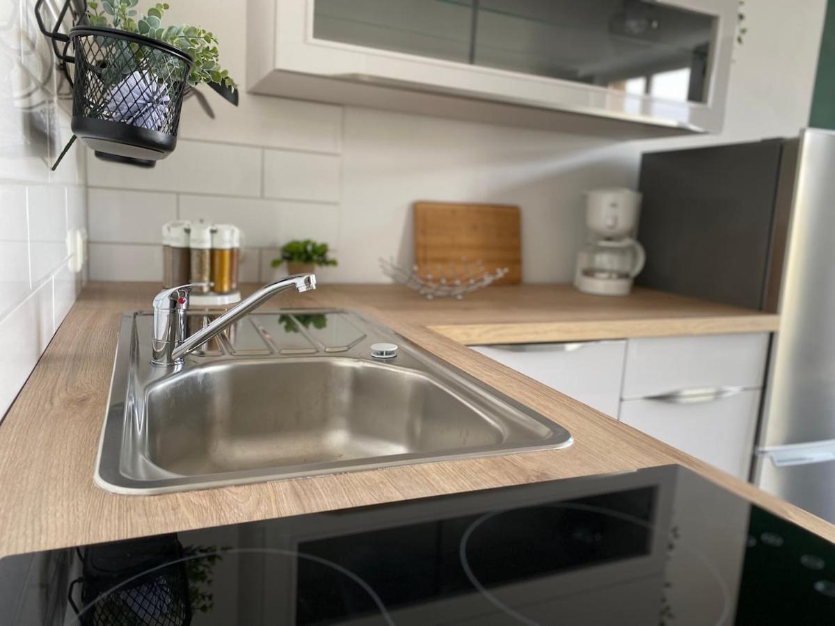 Stilvolles Loft Mit Kostenlosem Fahrrad Магдебург Екстериор снимка